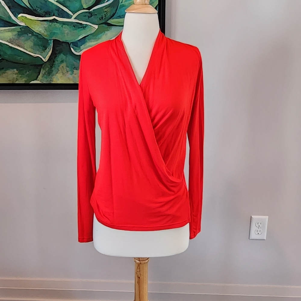 NWT Banana Republic Orange/Red Threadsoft top